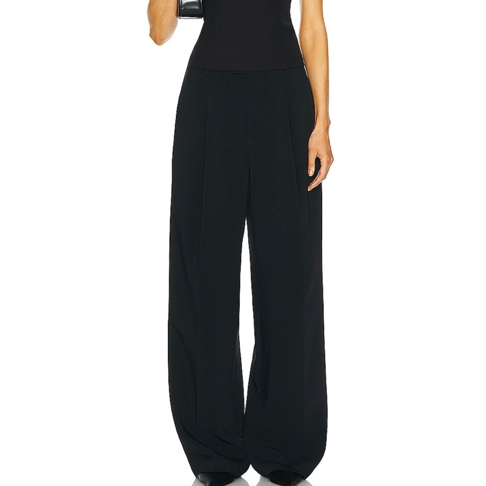 Black trousers